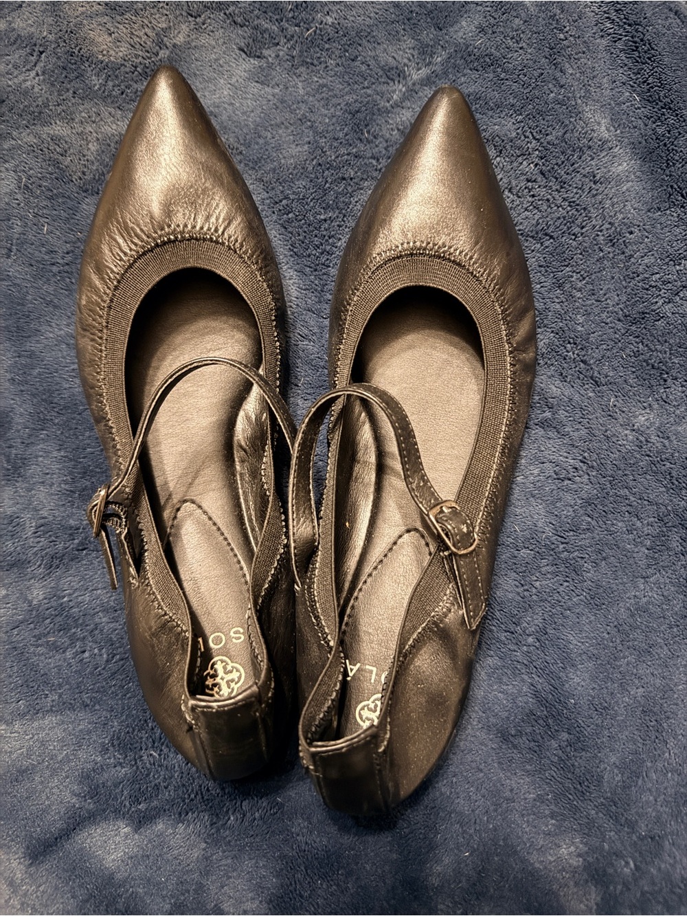 Isola Black Pointed Mary Jane Heels Size 8 Buckle Leather